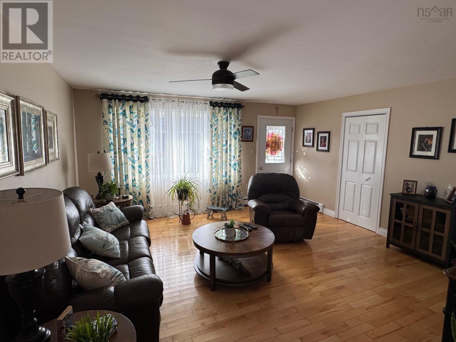 Property 4 of 27 of 12 Lorway Street