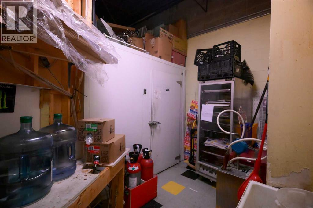 205 3 Avenue, Cochrane