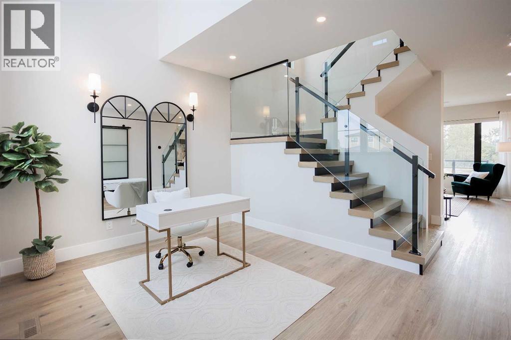 Single Family House for Sale in  Emerald Drive Evergreen Red Deer 