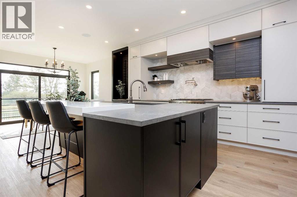 Single Family House for Sale in  Emerald Drive Evergreen Red Deer 