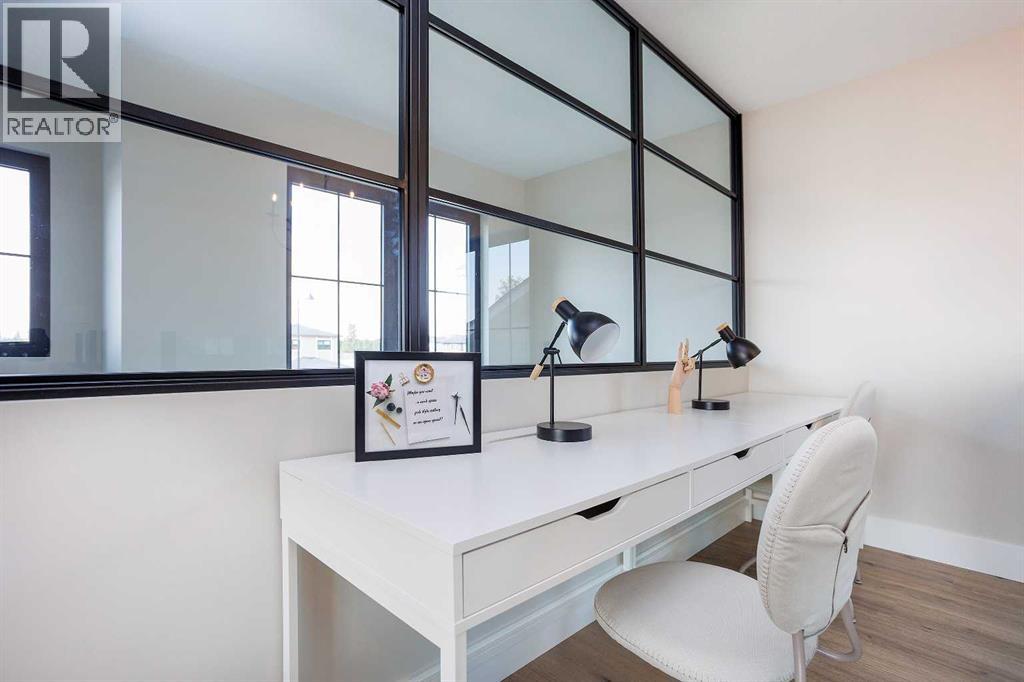 Single Family House for Sale in  Emerald Drive Evergreen Red Deer 