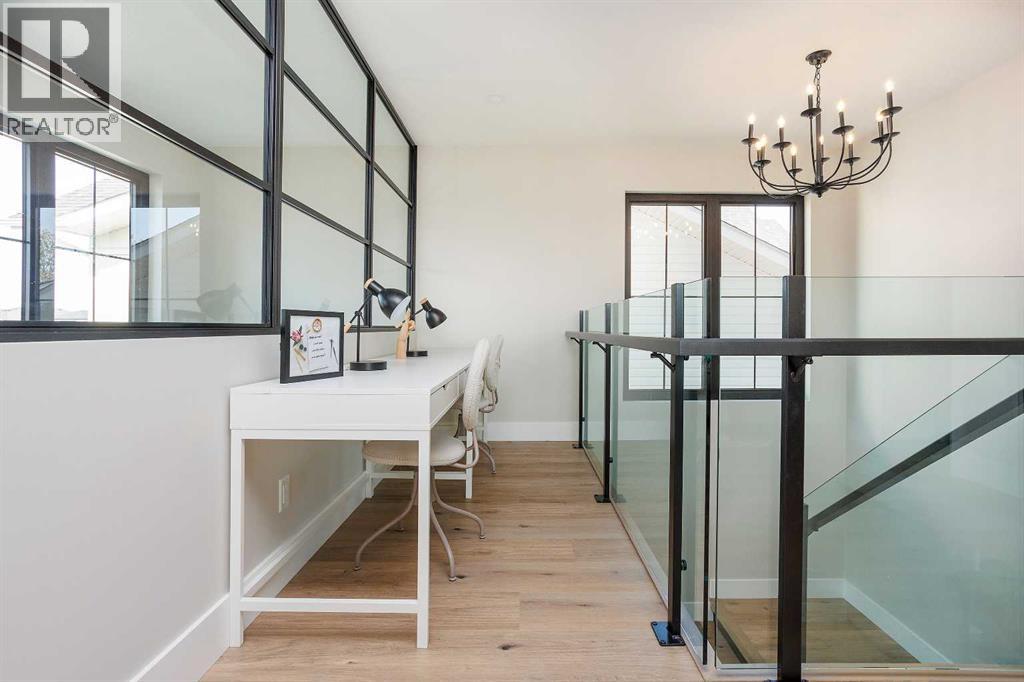 Single Family House for Sale in  Emerald Drive Evergreen Red Deer 