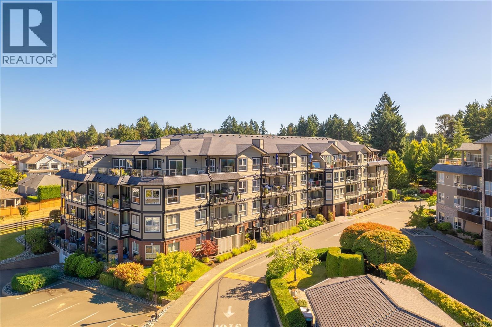 212 6728 Dickinson Rd, Nanaimo