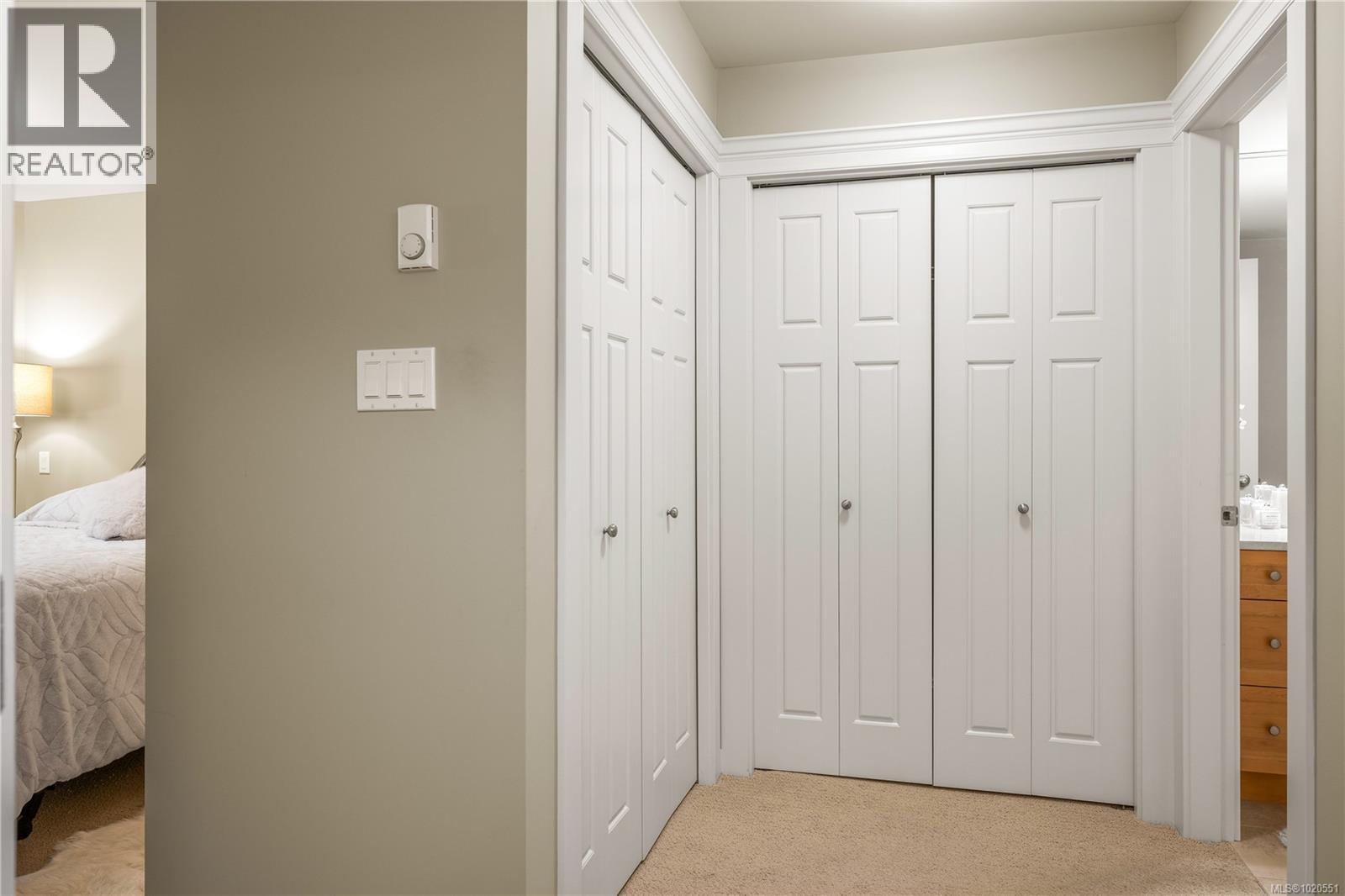 212 6728 Dickinson Rd, Nanaimo