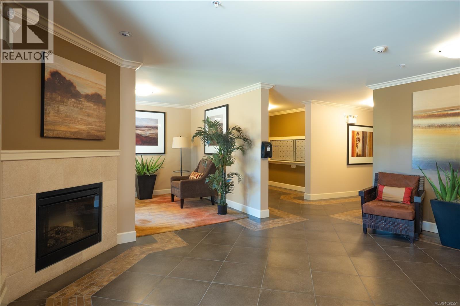 212 6728 Dickinson Rd, Nanaimo