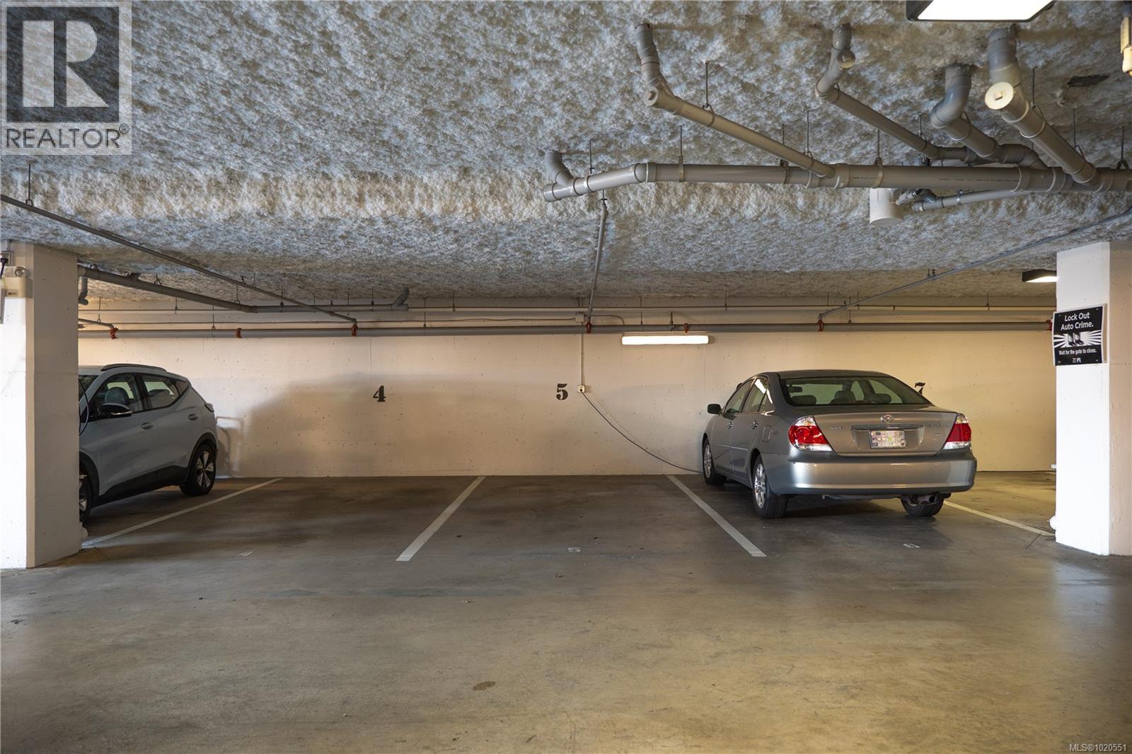 212 6728 Dickinson Rd, Nanaimo