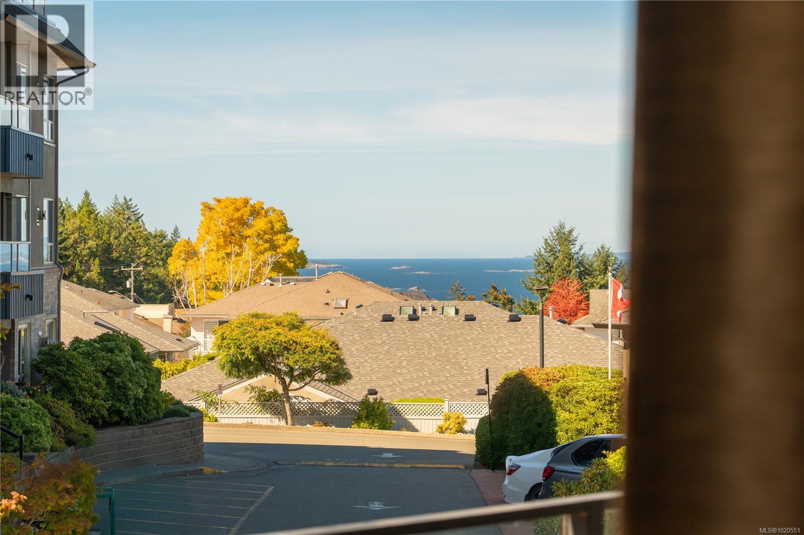 212 6728 Dickinson Rd, Nanaimo