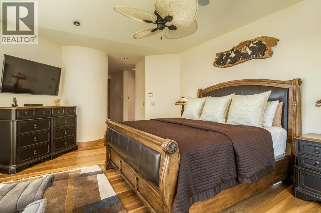 1555 Gregory Road, West Kelowna