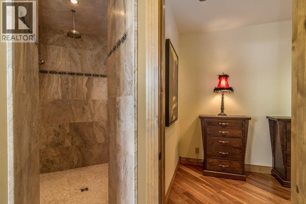 1555 Gregory Road, West Kelowna