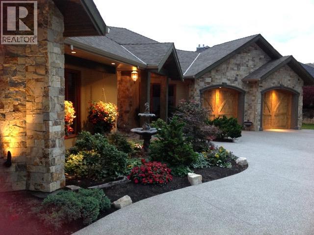 1555 Gregory Road, West Kelowna