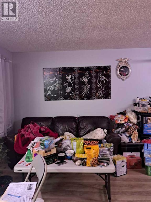 Single Family House Bi-level for Sale in   Street SE Penbrooke Meadows Calgary 