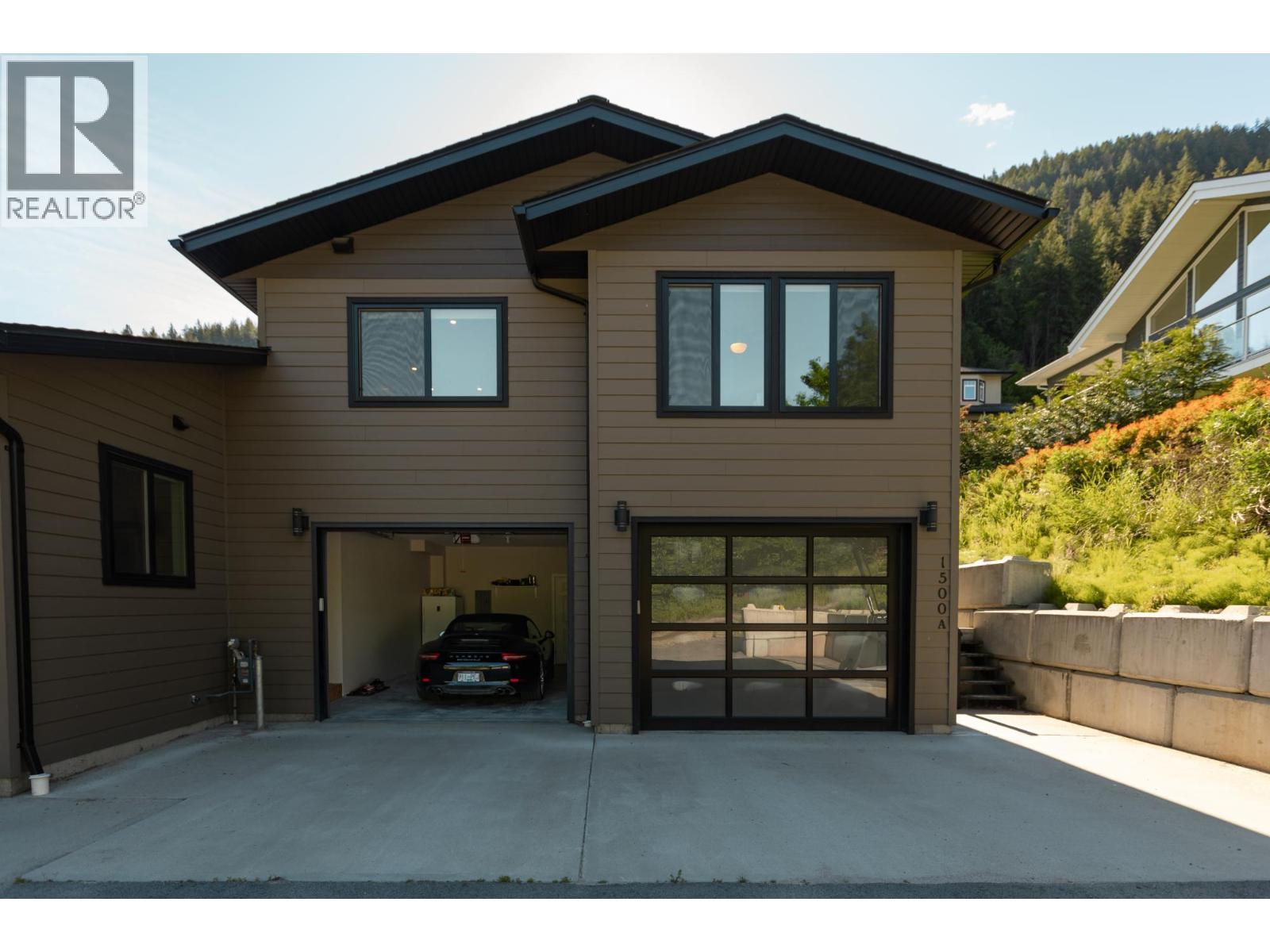 1500 HOLLAND Street, Nelson