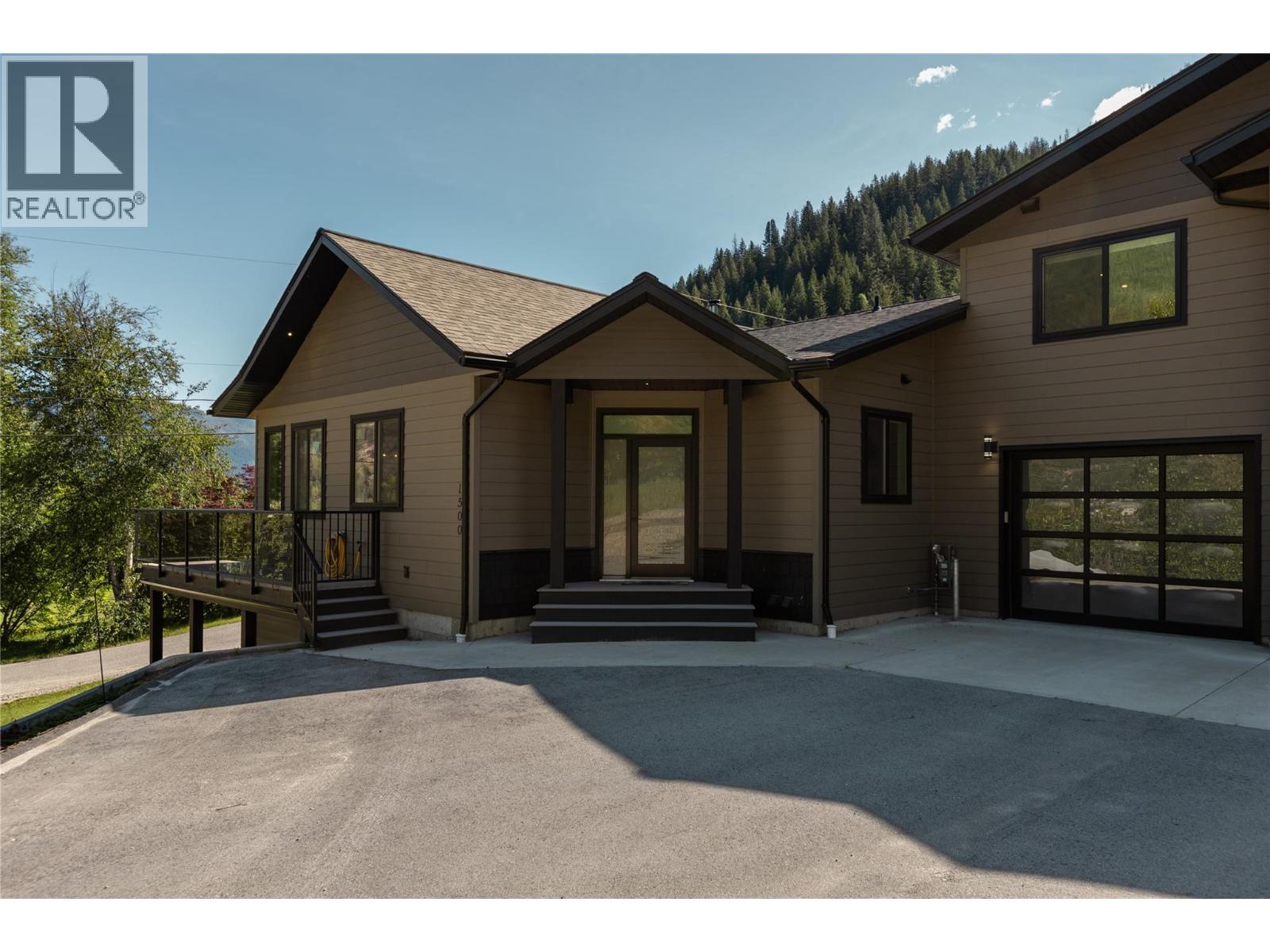 1500 HOLLAND Street, Nelson