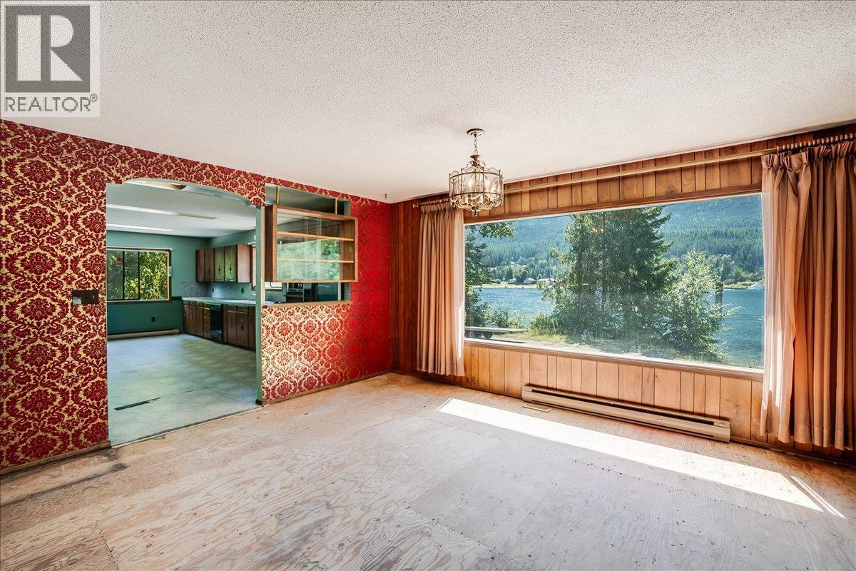 7691 Balfour Wharf Road, Balfour