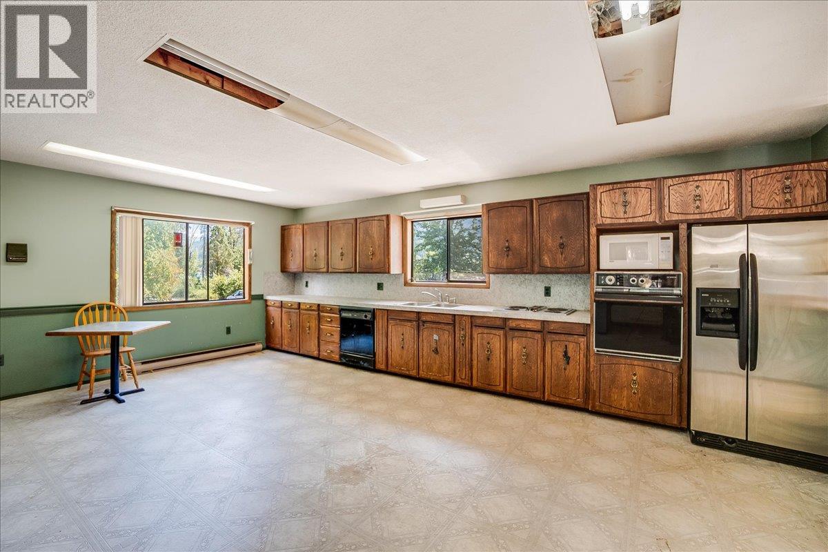 7691 Balfour Wharf Road, Balfour