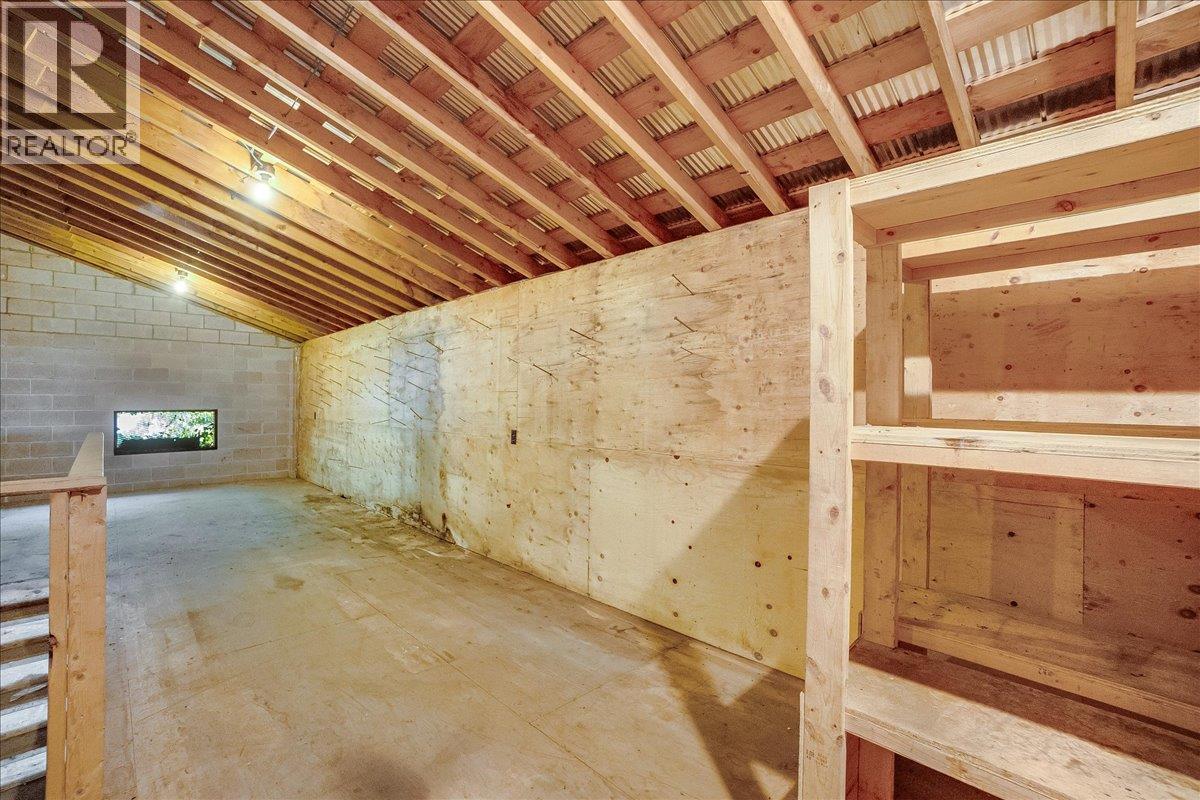 7691 Balfour Wharf Road, Balfour