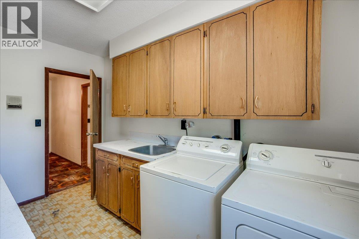 7691 Balfour Wharf Road, Balfour