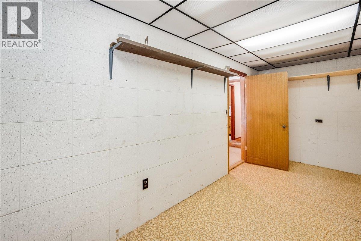 7691 Balfour Wharf Road, Balfour