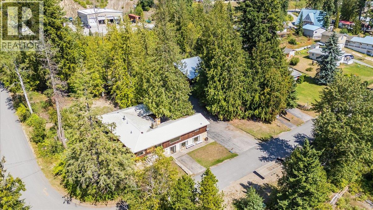 7691 Balfour Wharf Road, Balfour