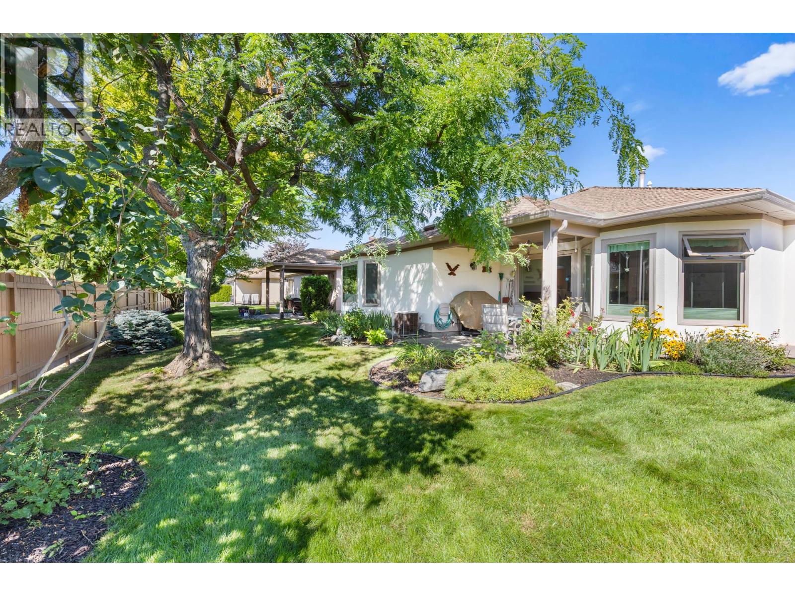 112 1201 Cameron Avenue, Kelowna