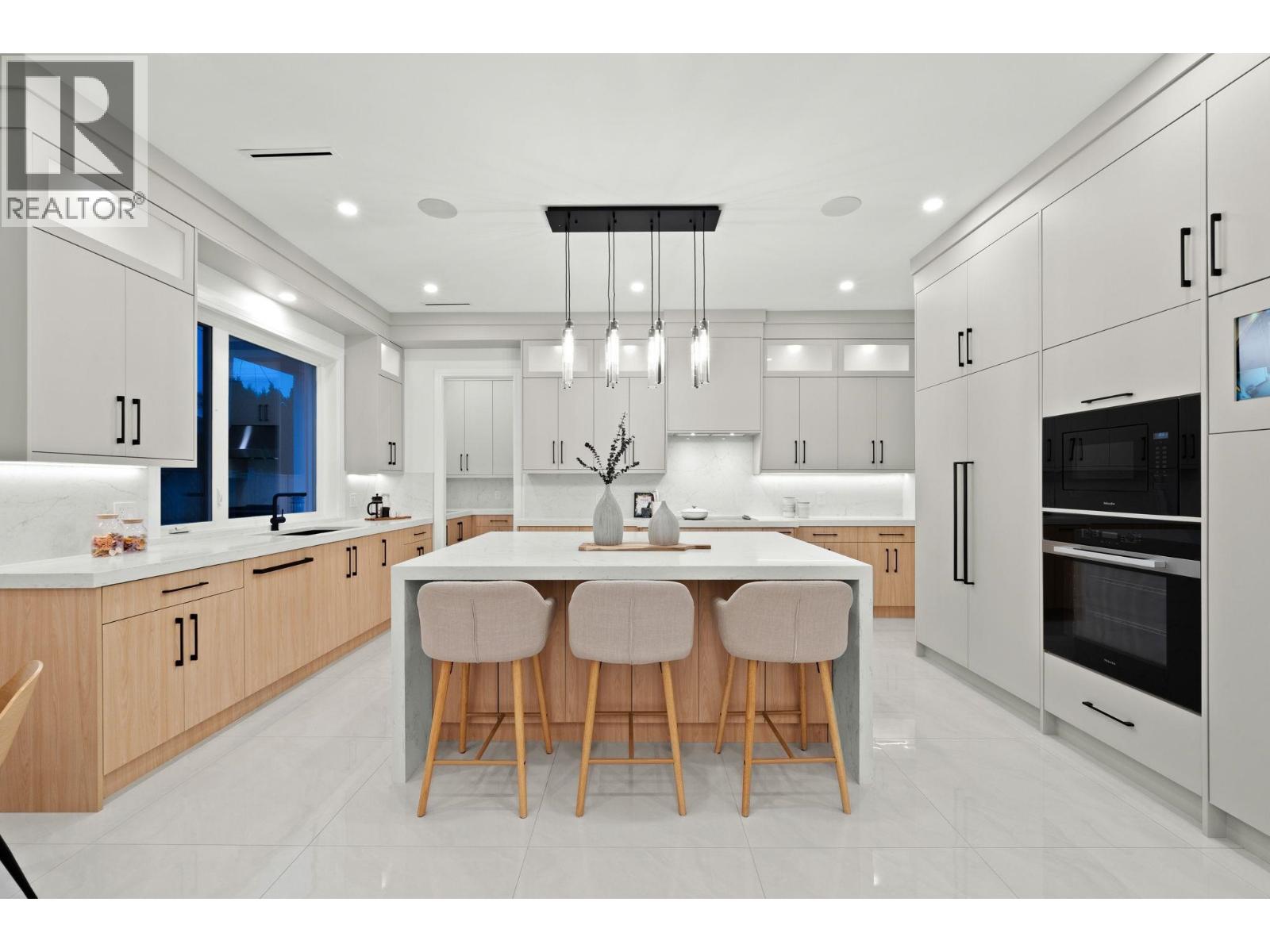 3451 ULLSMORE AVENUE, Richmond