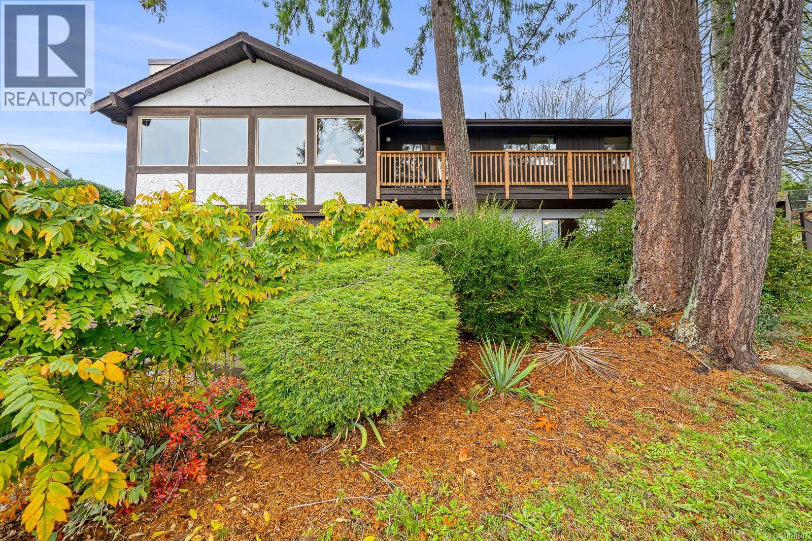 401 Panorama Cres, Courtenay