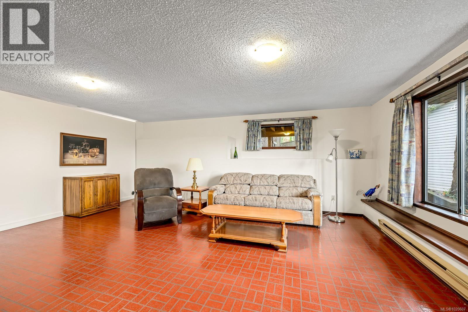 401 Panorama Cres, Courtenay