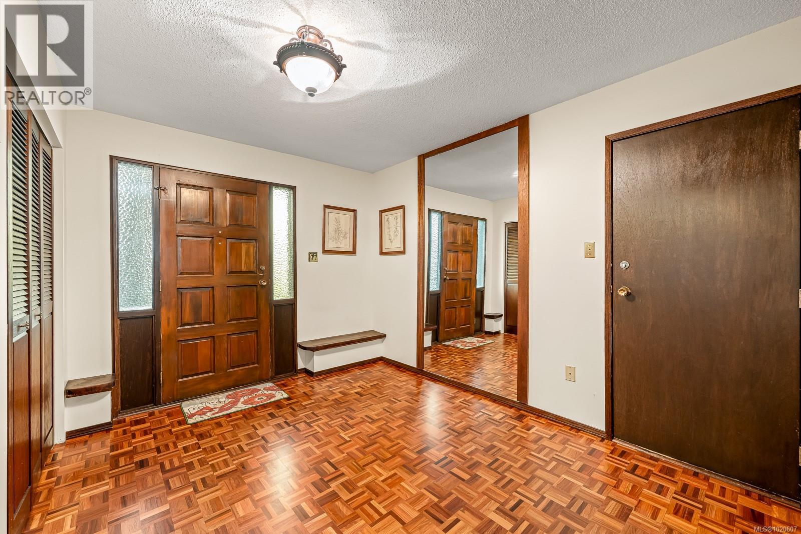 401 Panorama Cres, Courtenay