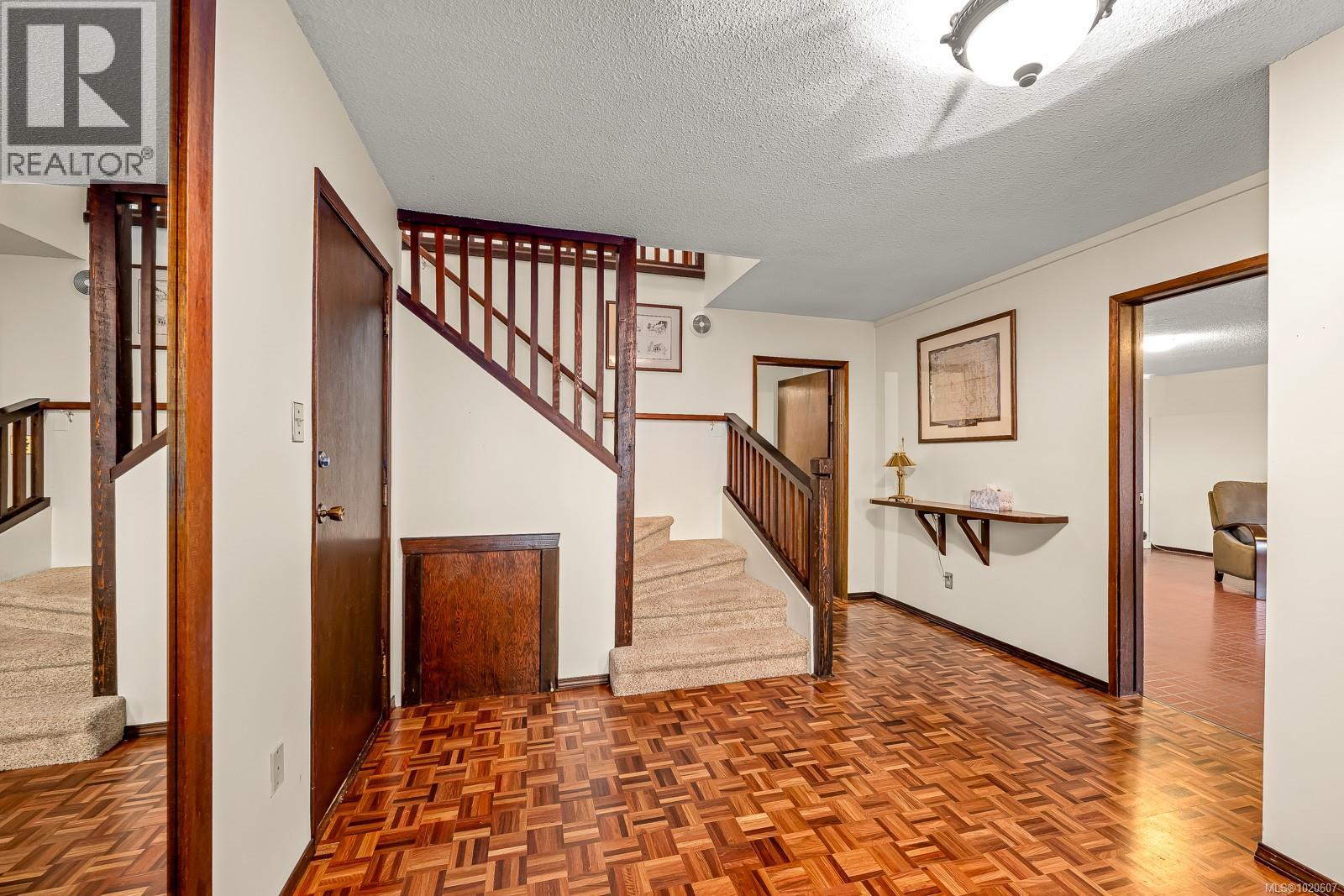 401 Panorama Cres, Courtenay