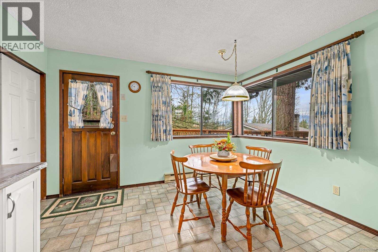 401 Panorama Cres, Courtenay