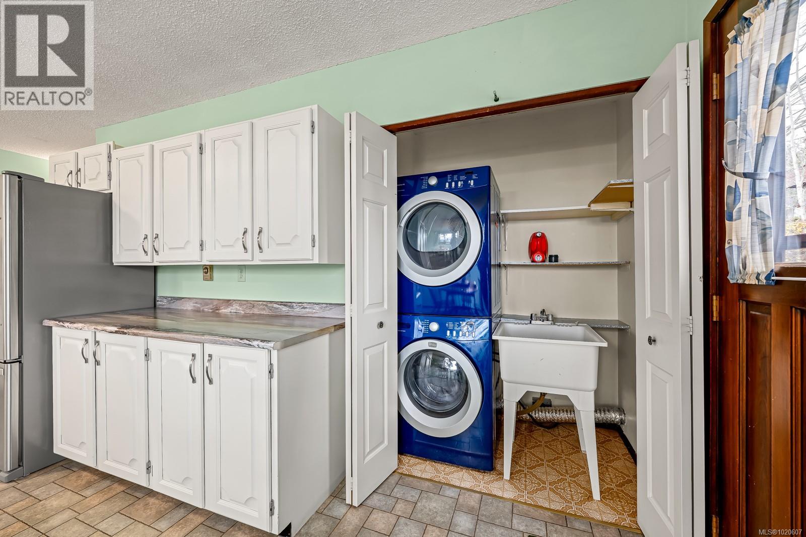 401 Panorama Cres, Courtenay