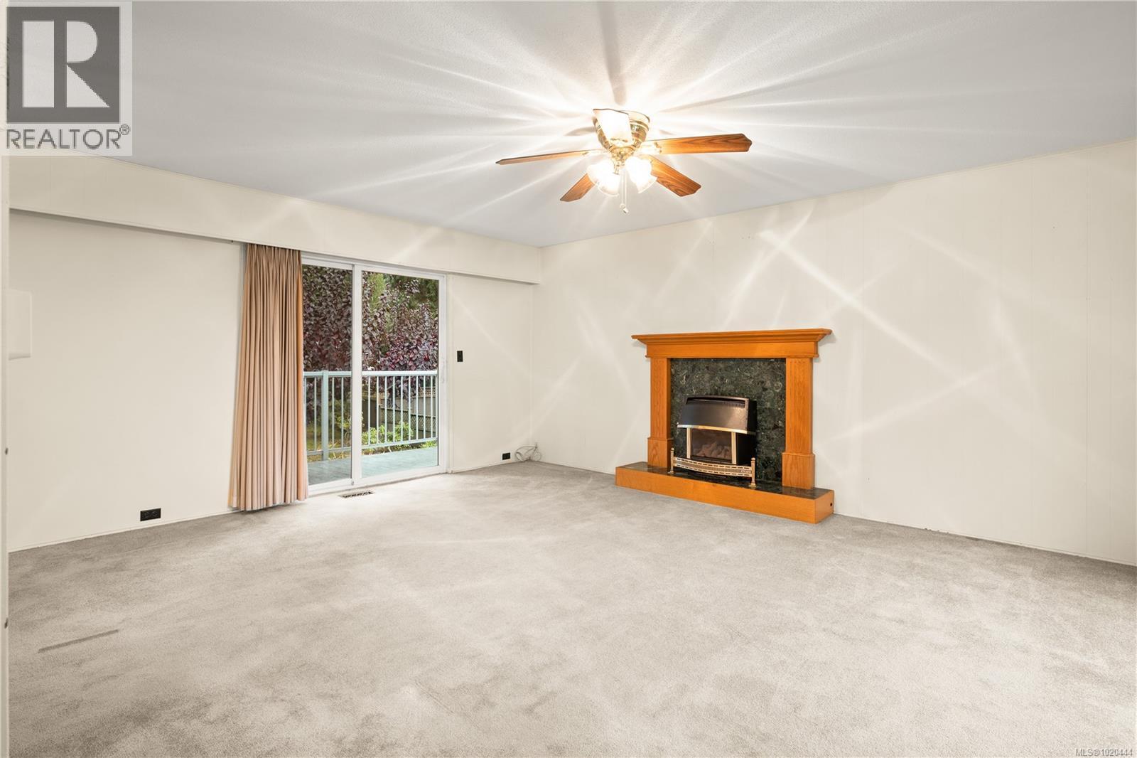 6164 Metral Dr, Nanaimo