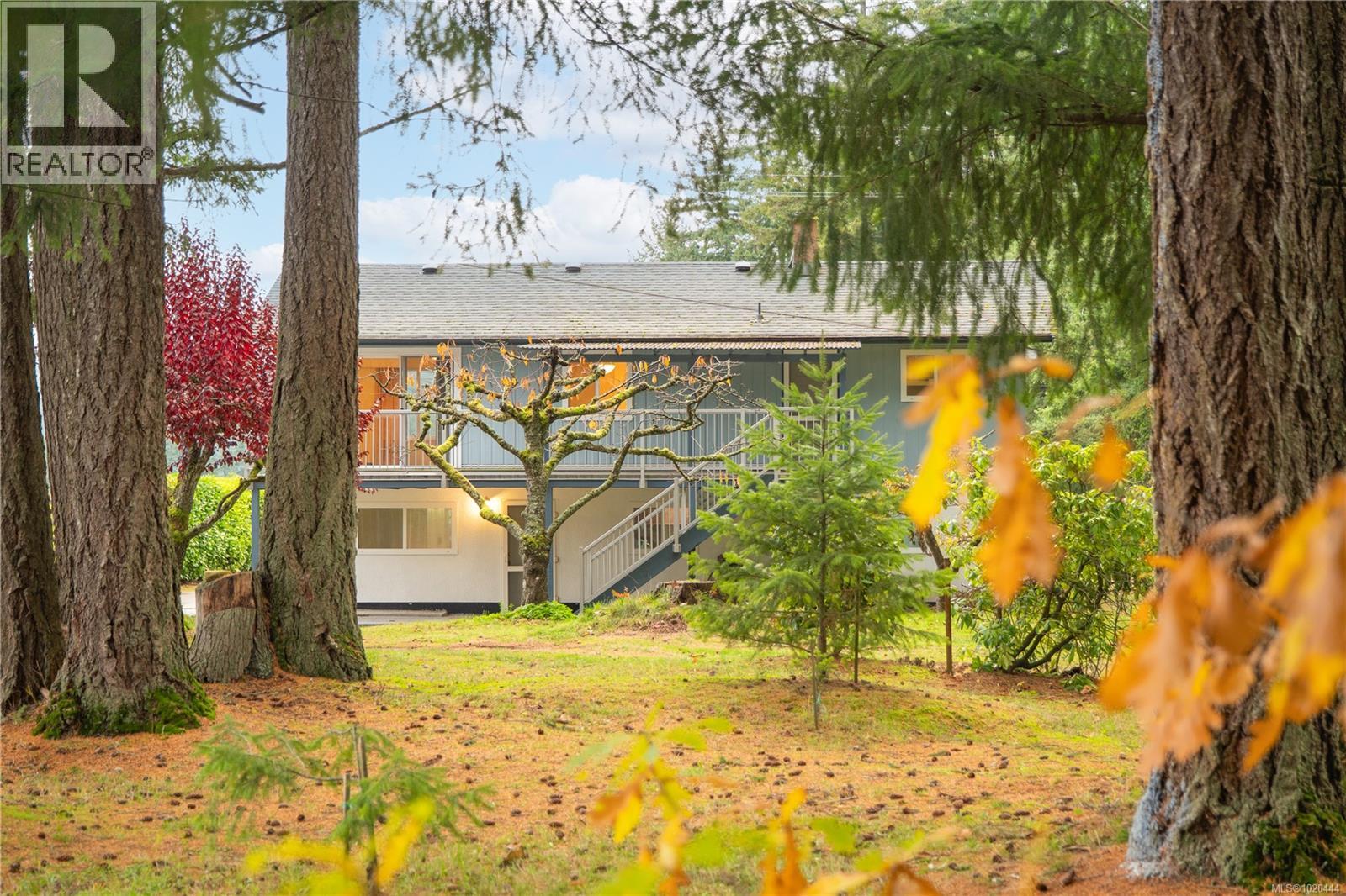 6164 Metral Dr, Nanaimo