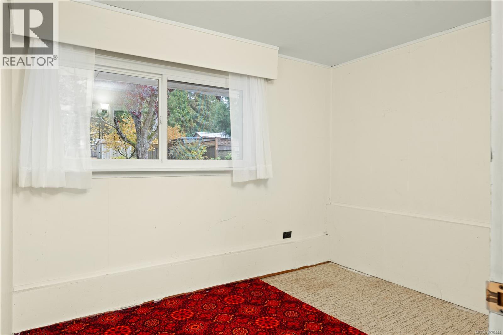 6164 Metral Dr, Nanaimo