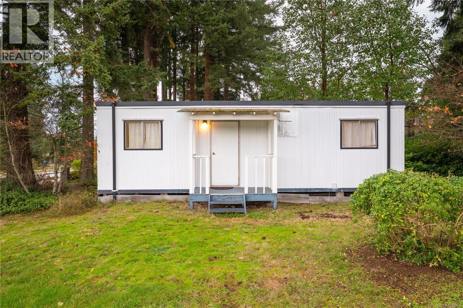 6164 Metral Dr, Nanaimo