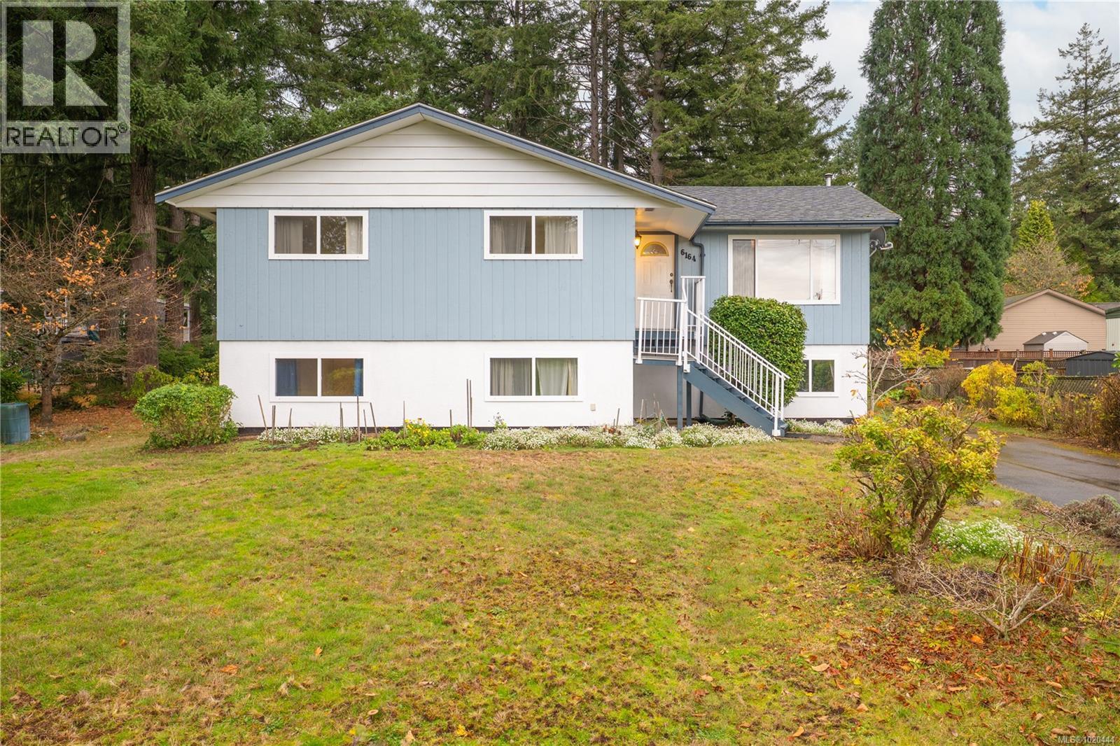 6164 Metral Dr, Nanaimo