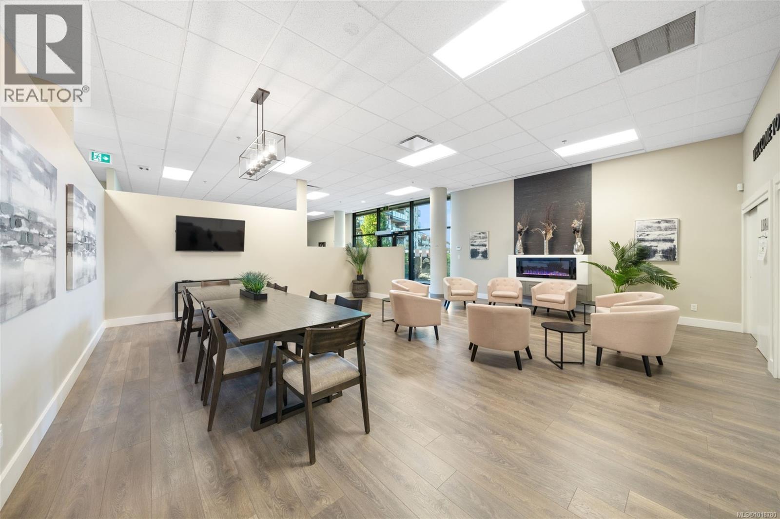 112 745 Travino Lane, Saanich