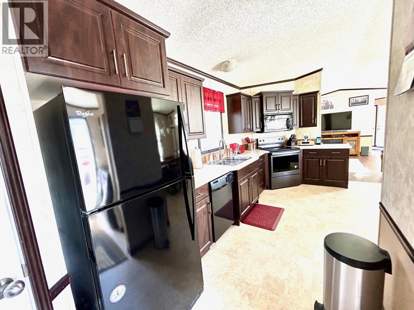 5227 42 STREET, Fort Nelson