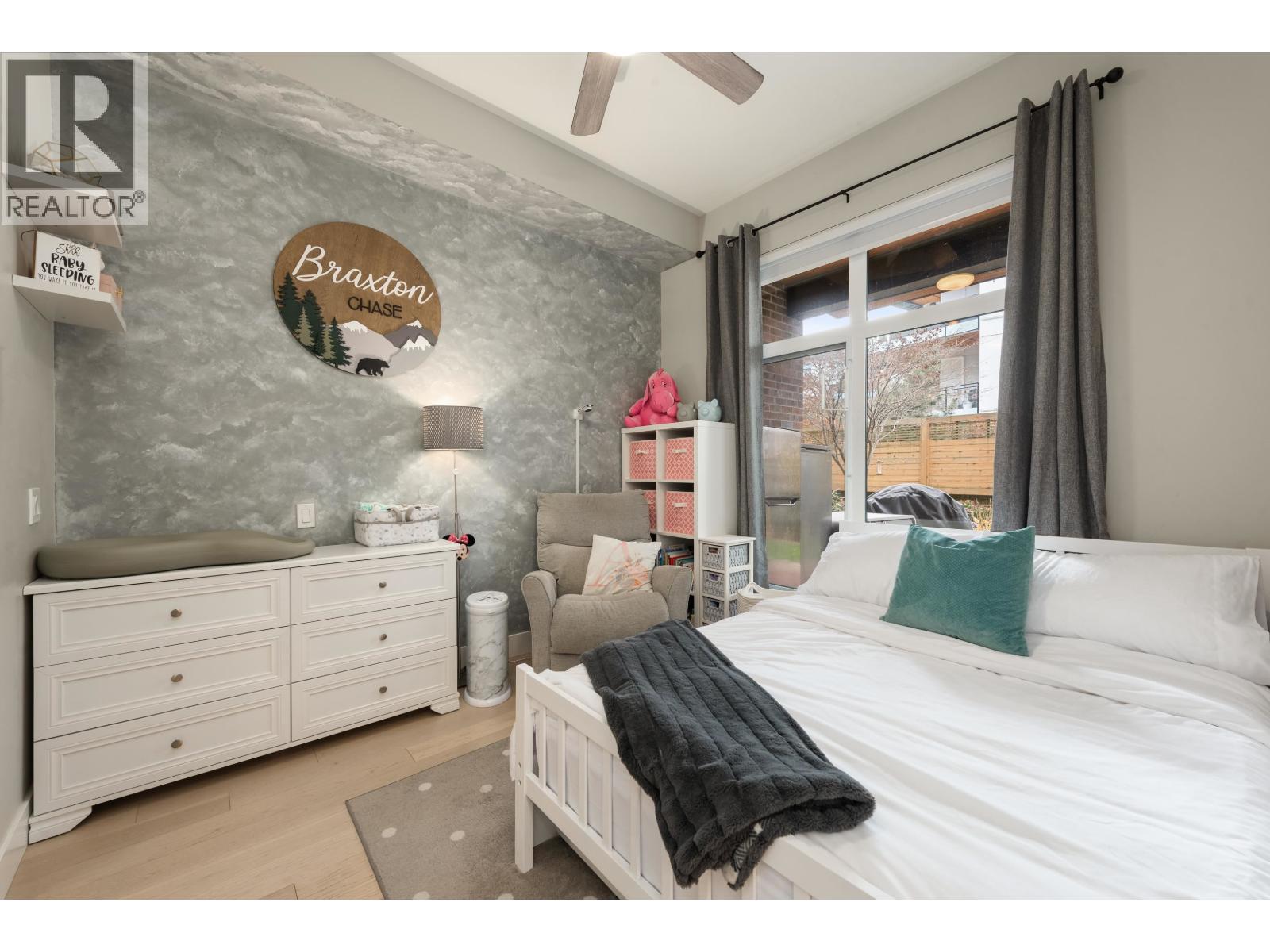 116 262 SALTER STREET, New Westminster