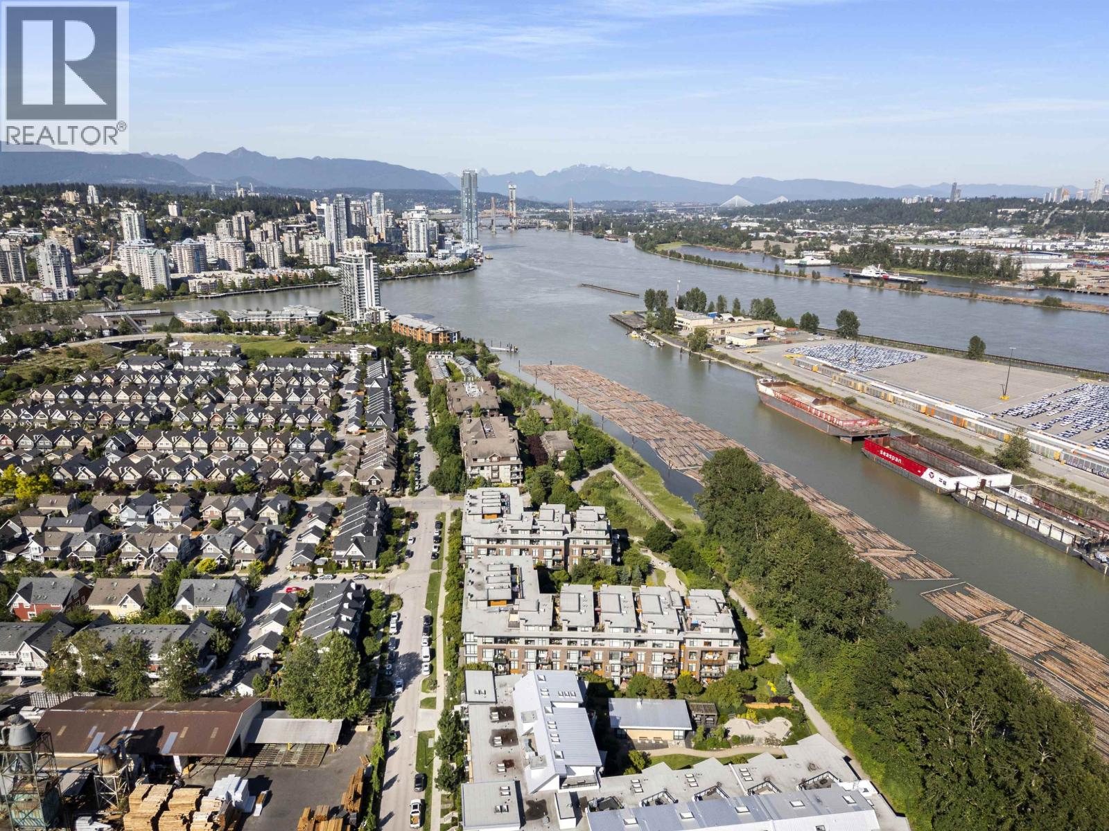 116 262 SALTER STREET, New Westminster