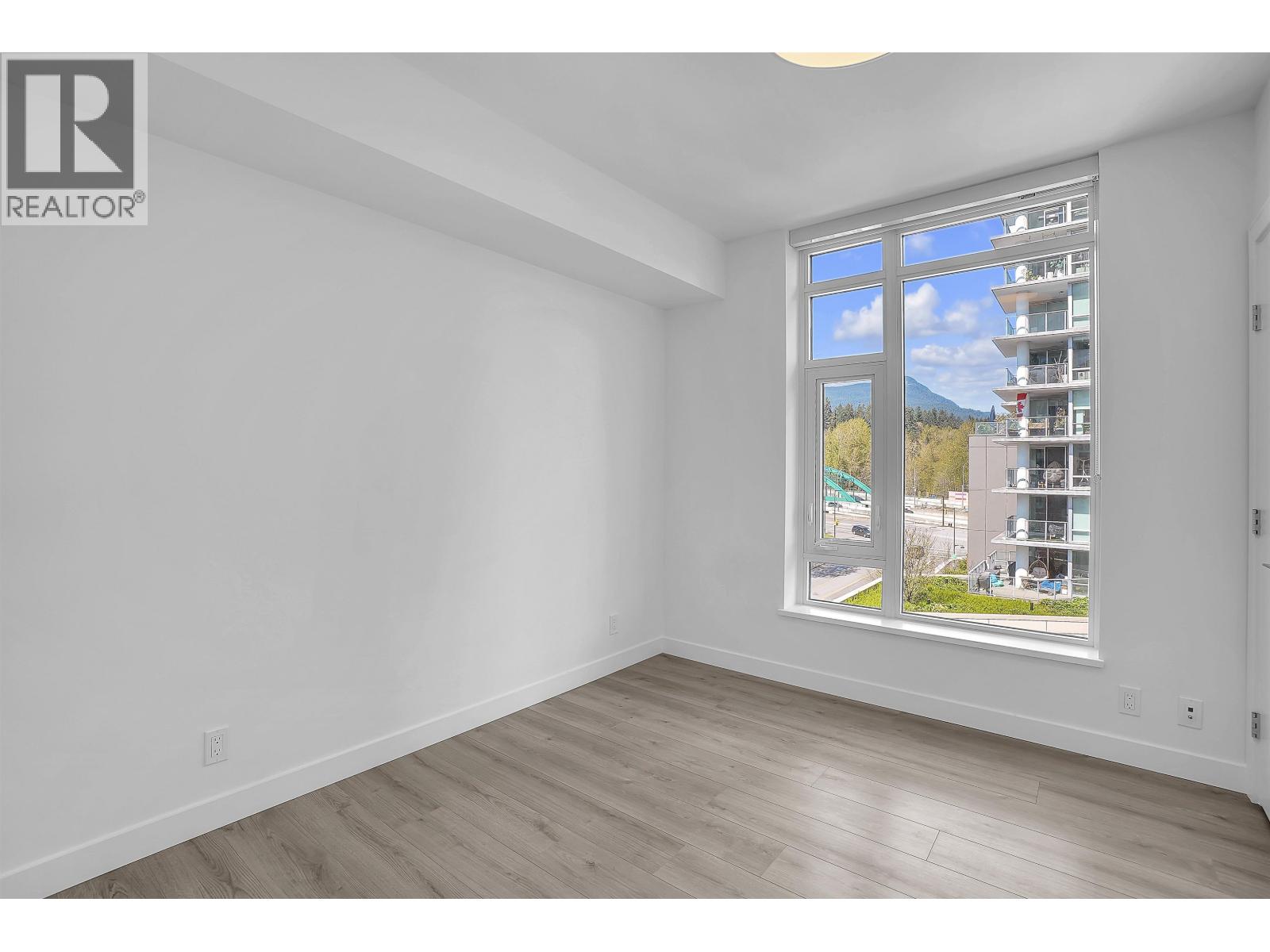 602 1500 FERN STREET, North Vancouver
