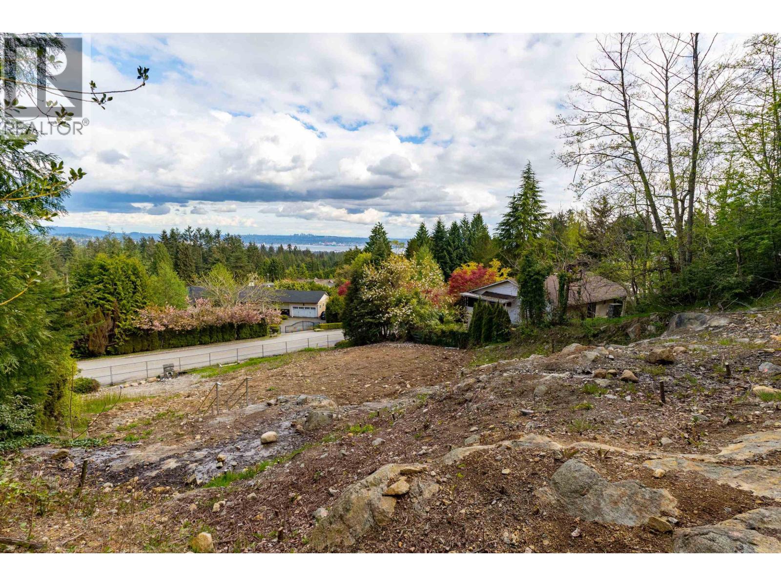 705 ST. ANDREWS ROAD, West Vancouver