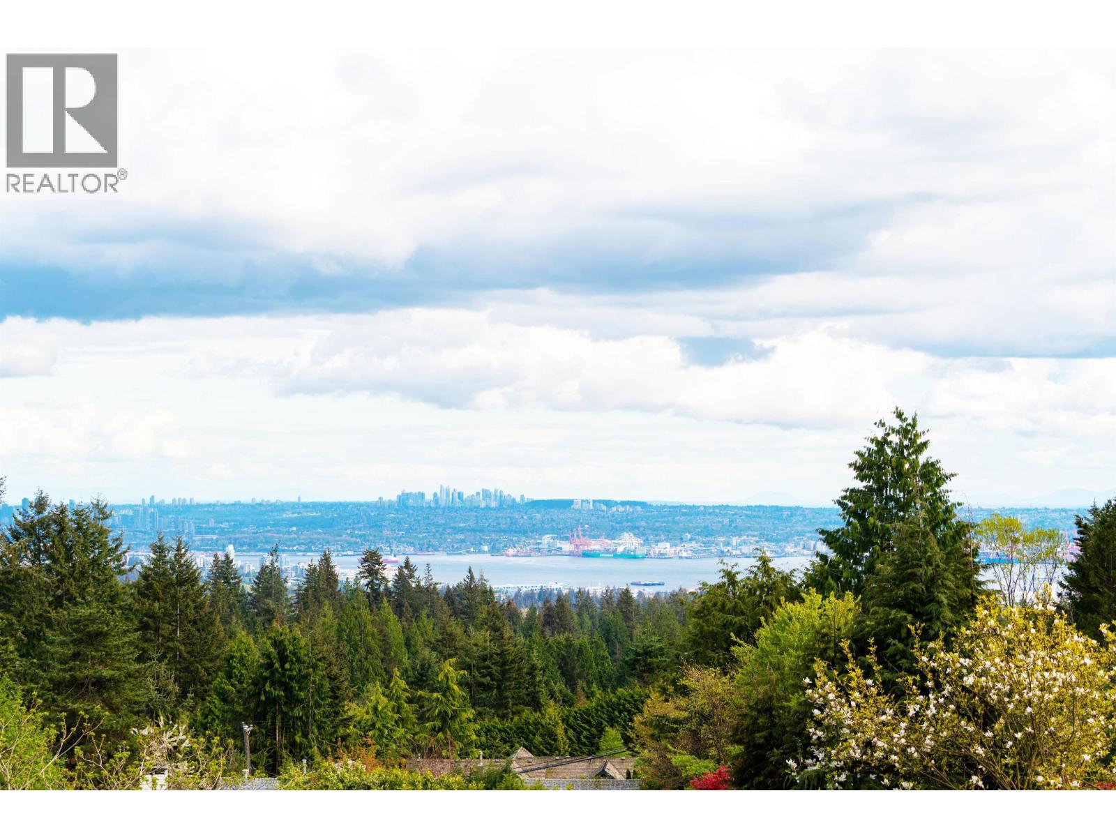 705 ST. ANDREWS ROAD, West Vancouver