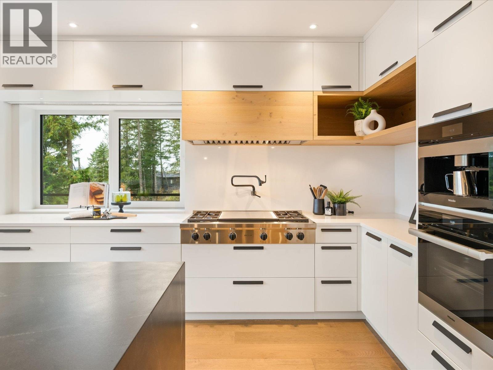 7667 CERULEAN DRIVE, Pemberton