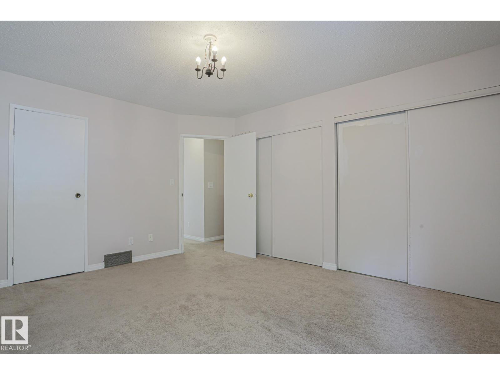 606 SADDLEBACK RD NW, Edmonton