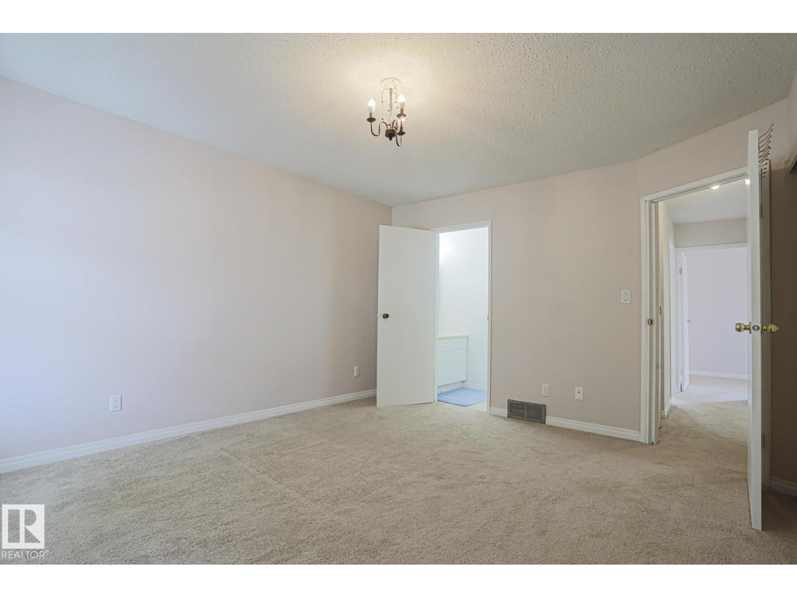 606 SADDLEBACK RD NW, Edmonton