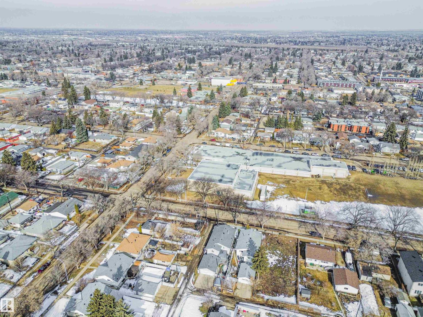 3639 114 AV NW, Edmonton