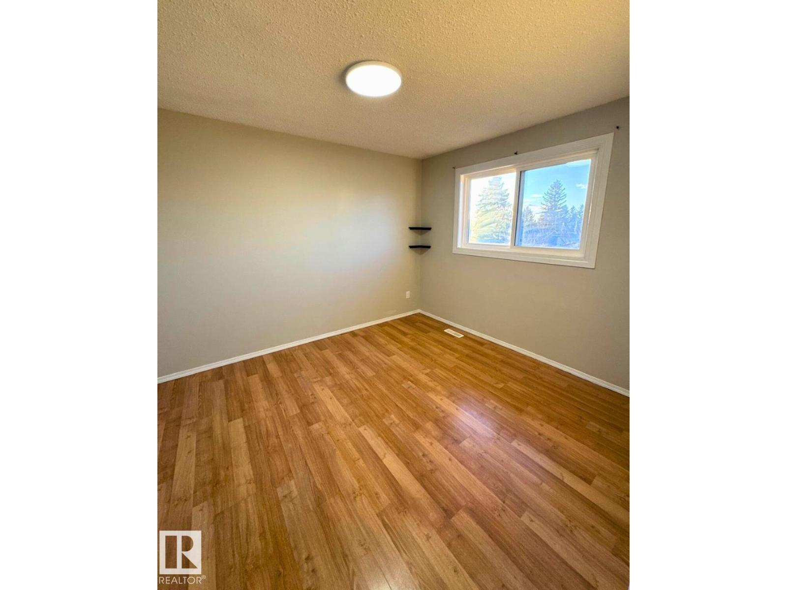 1504 62 ST NW, Edmonton