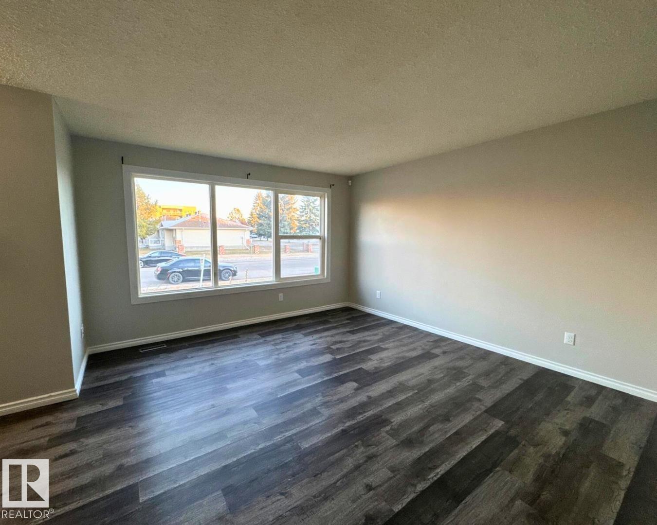 1504 62 ST NW, Edmonton