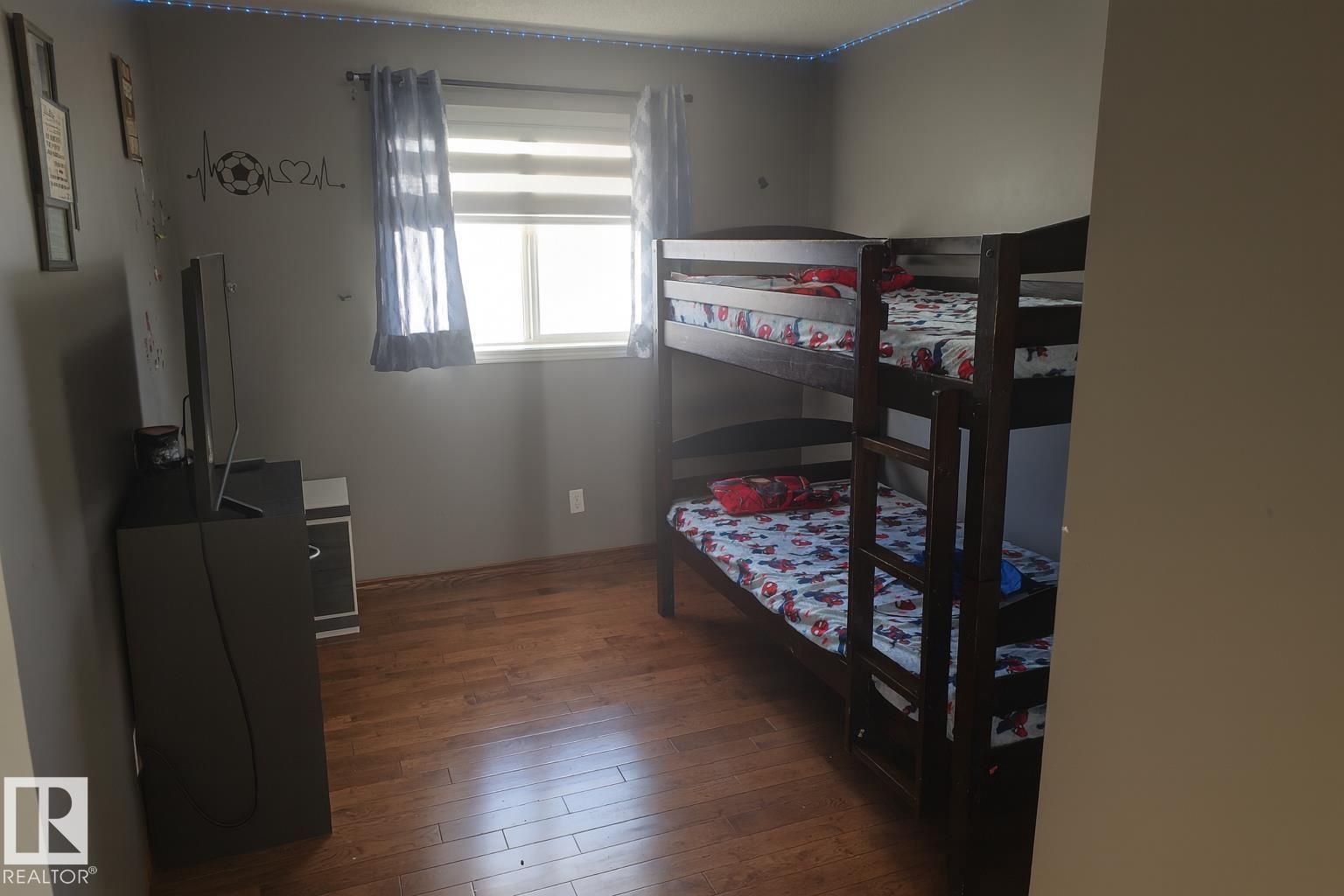 #4 4350 23 st ST NW NW, Edmonton